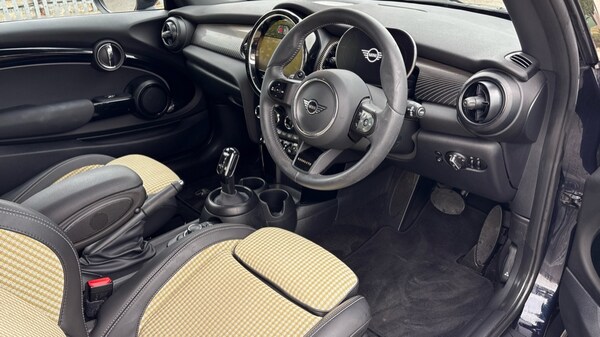 Used MINI Hatch 2023 for sale - 76130806: Photo 6