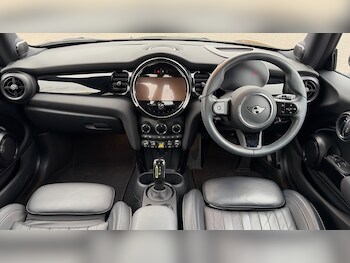 Used MINI Hatch 2023 for sale - 76372985: Photo