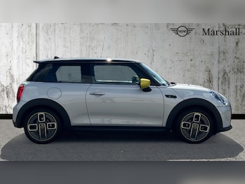 Used MINI Hatch 2022 for sale - 75734903: Photo