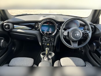 Used MINI Hatch 2022 for sale - 75734903: Photo