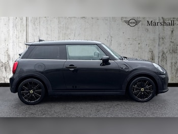 Used MINI Hatch 2022 for sale - 76933076: Photo