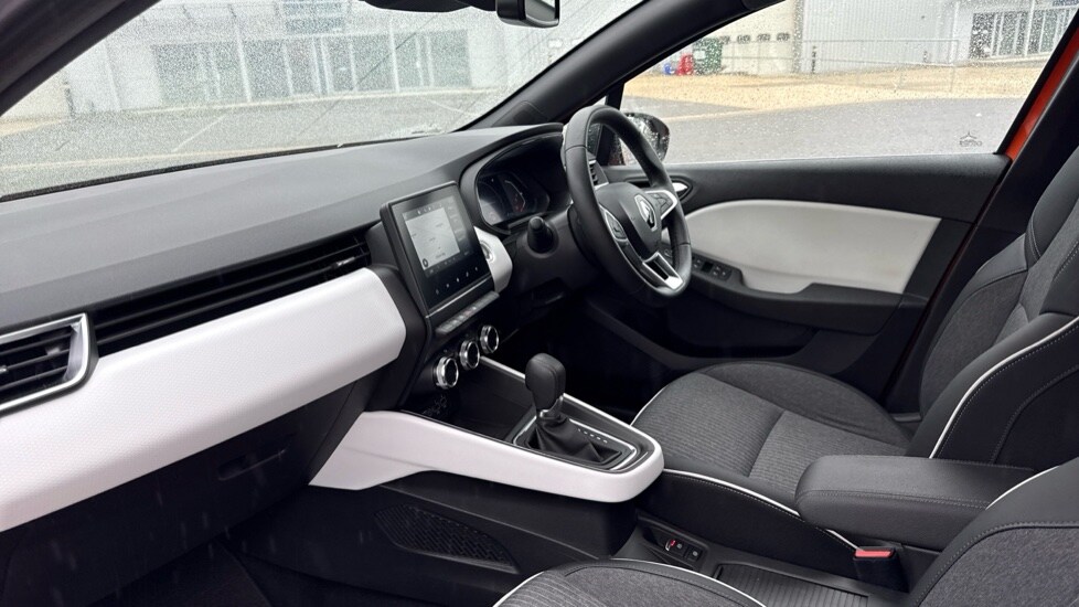 Used Renault Clio 2023 for sale - 76086519: Photo 10