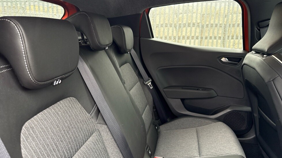 Used Renault Clio 2023 for sale - 76086519: Photo 14