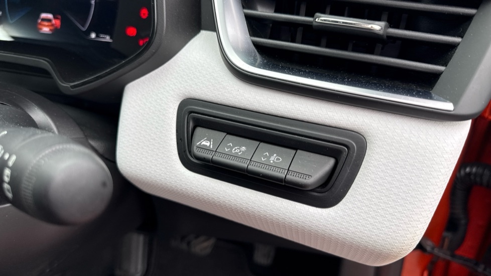 Used Renault Clio 2023 for sale - 76086519: Photo 30
