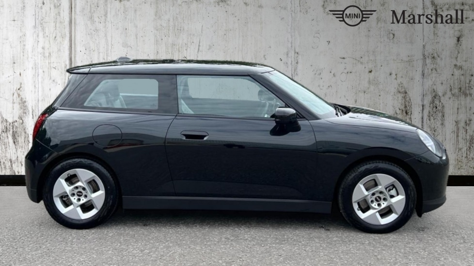 Used MINI Cooper 2024 for sale - 76869402: Photo 3