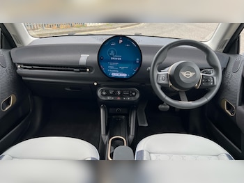 Used MINI Cooper 2024 for sale - 76869402: Photo