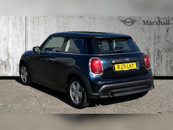 Used MINI Hatch 2021 for sale - 75472019: Photo