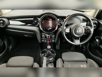 Used MINI Hatch 2022 for sale - 77050918: Photo