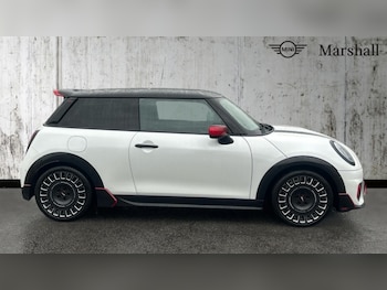 Used MINI Cooper 2025 for sale - 76556927: Photo