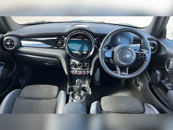 Used MINI Cooper 2023 for sale - 75852509: Photo