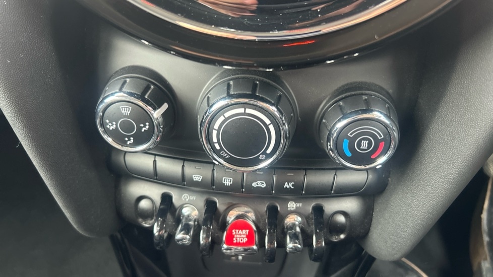 Used MINI Hatch 2021 for sale - 76873413: Photo 32