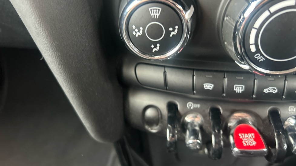 Used MINI Hatch 2021 for sale - 76873413: Photo 33