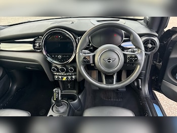 Used MINI Hatch 2024 for sale - 76289932: Photo