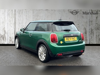 Used MINI Hatch 2021 for sale - 76372780: Photo