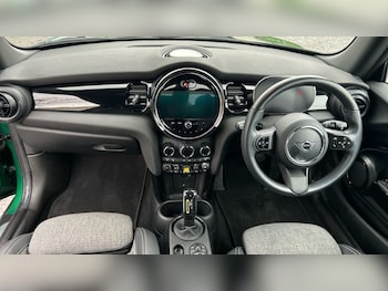 Used MINI Hatch 2021 for sale - 76372780: Photo