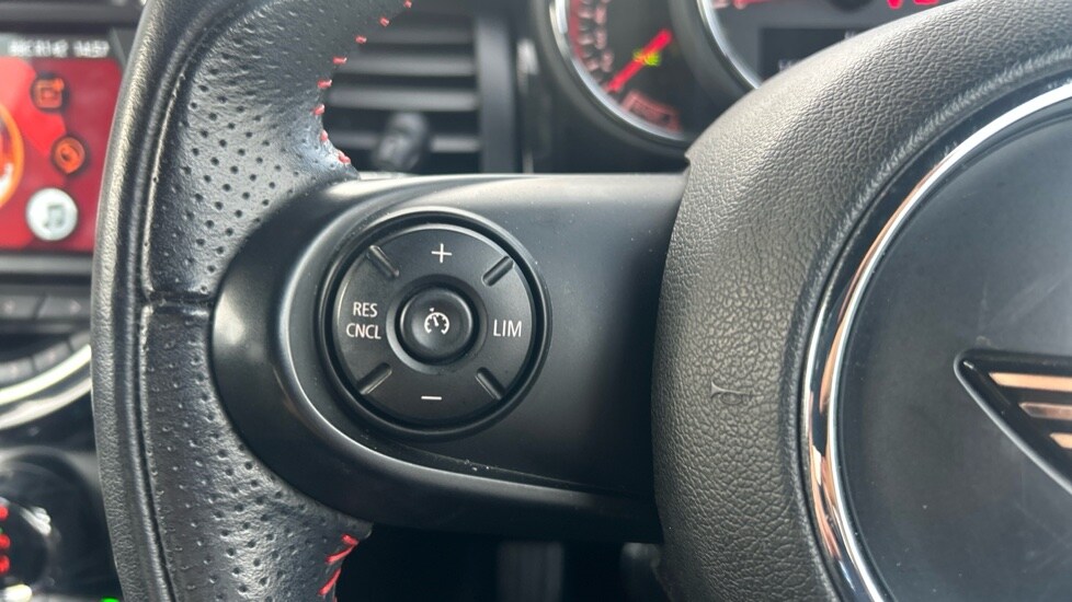 Used MINI Hatch 2018 for sale - 76593717: Photo 17