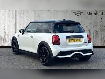 Used MINI Hatch 2022 for sale - 76381655: Photo