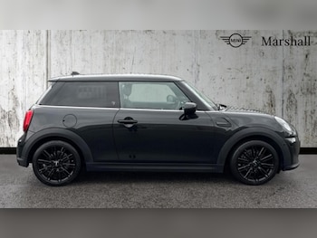Used MINI Hatch 2022 for sale - 76984068: Photo