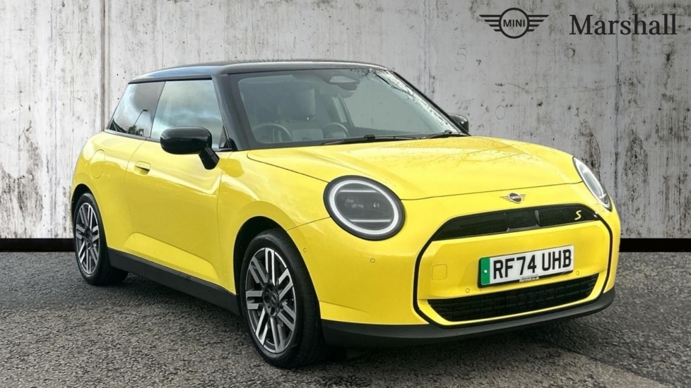 Used MINI Cooper 2024 for sale - 76872510: Photo 1