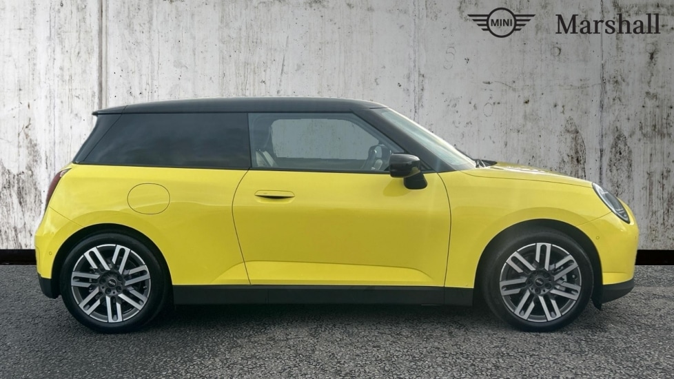 Used MINI Cooper 2024 for sale - 76872510: Photo 3