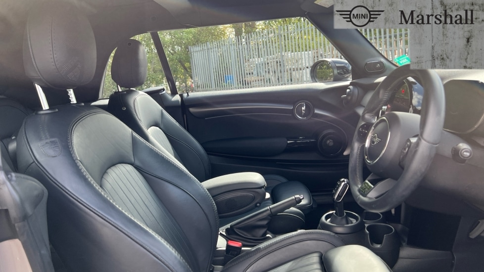 Used MINI Convertible 2022 for sale - 75751154: Photo 11
