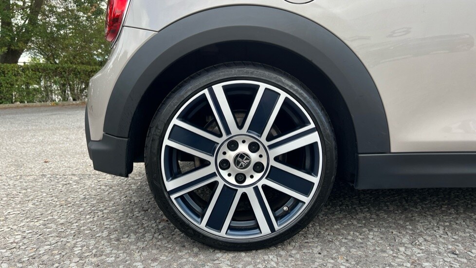 Used MINI Convertible 2022 for sale - 75751154: Photo 27