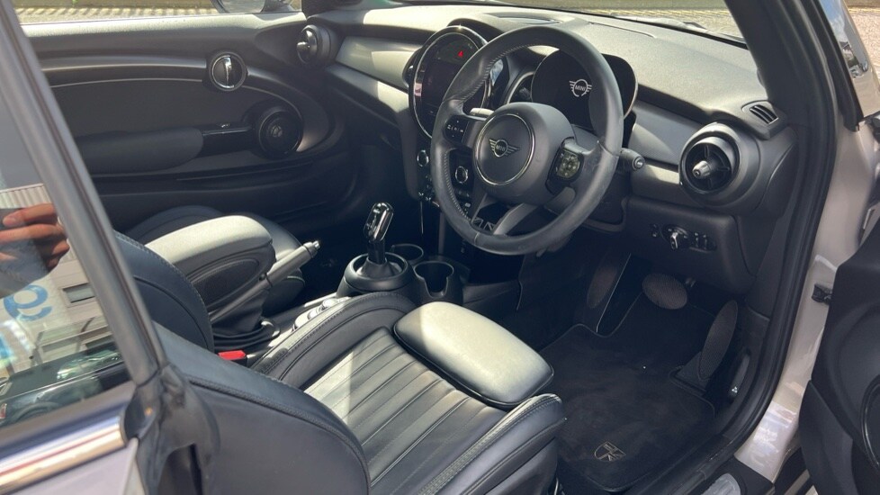 Used MINI Convertible 2022 for sale - 75751154: Photo 6