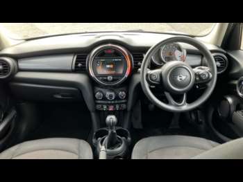 Used MINI Hatch 2019 for sale - 74883285: Photo