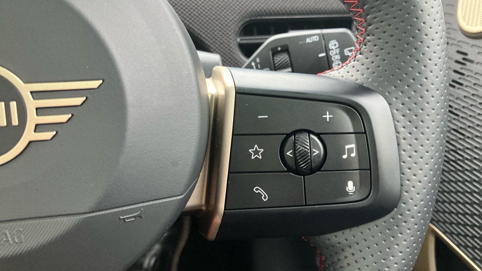 Used MINI Cooper 2025 for sale - 76966696: Photo 18