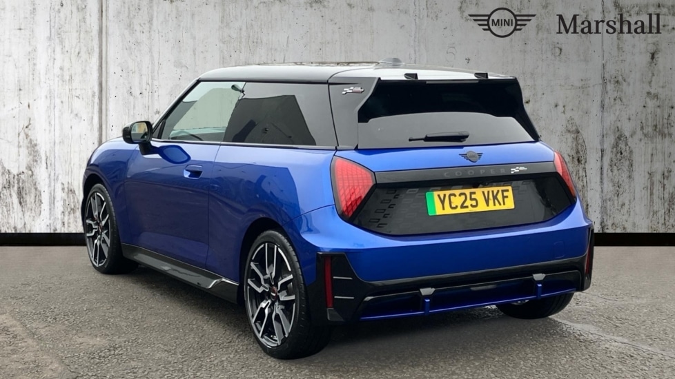 Used MINI Cooper 2025 for sale - 76966696: Photo 2