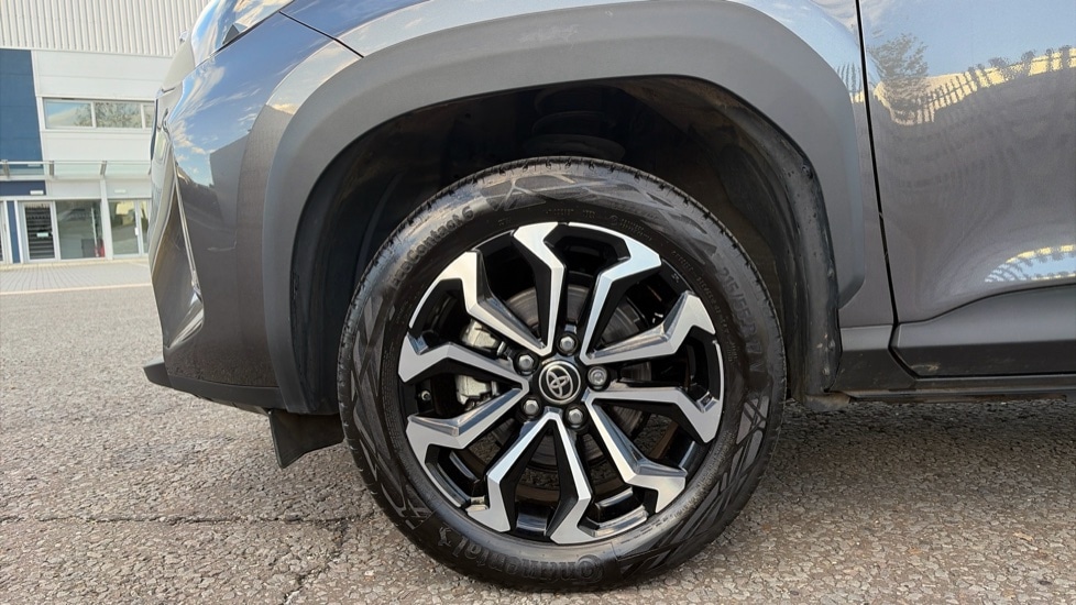 Used Toyota Yaris Cross 2023 for sale - 76869564: Photo 17