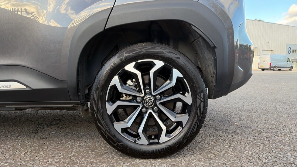 Used Toyota Yaris Cross 2023 for sale - 76869564: Photo 18