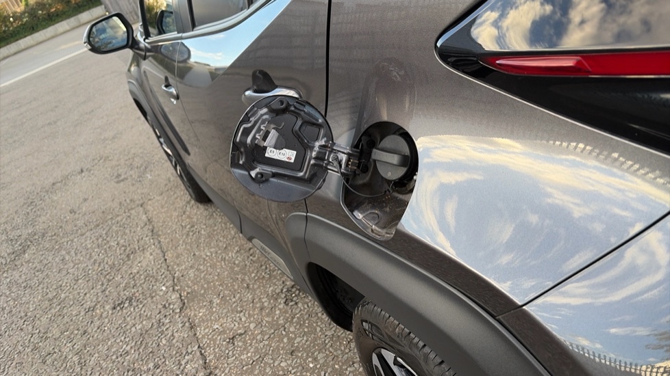 Used Toyota Yaris Cross 2023 for sale - 76869564: Photo 21