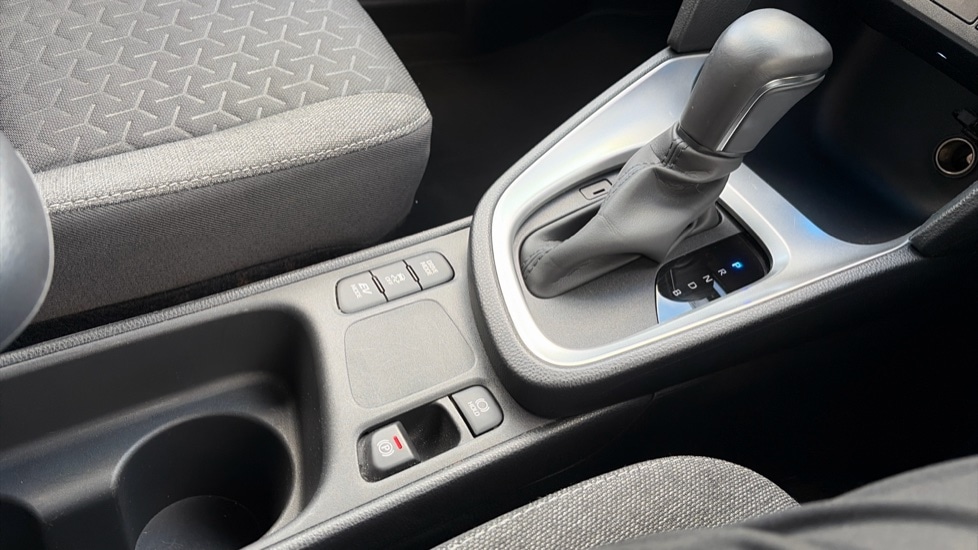 Used Toyota Yaris Cross 2023 for sale - 76869564: Photo 28