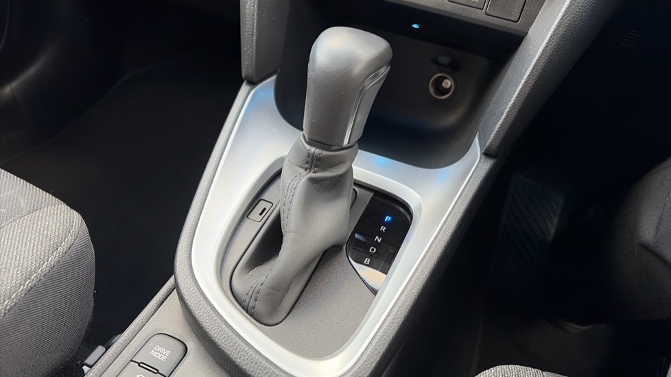 Used Toyota Yaris Cross 2023 for sale - 76869564: Photo 29