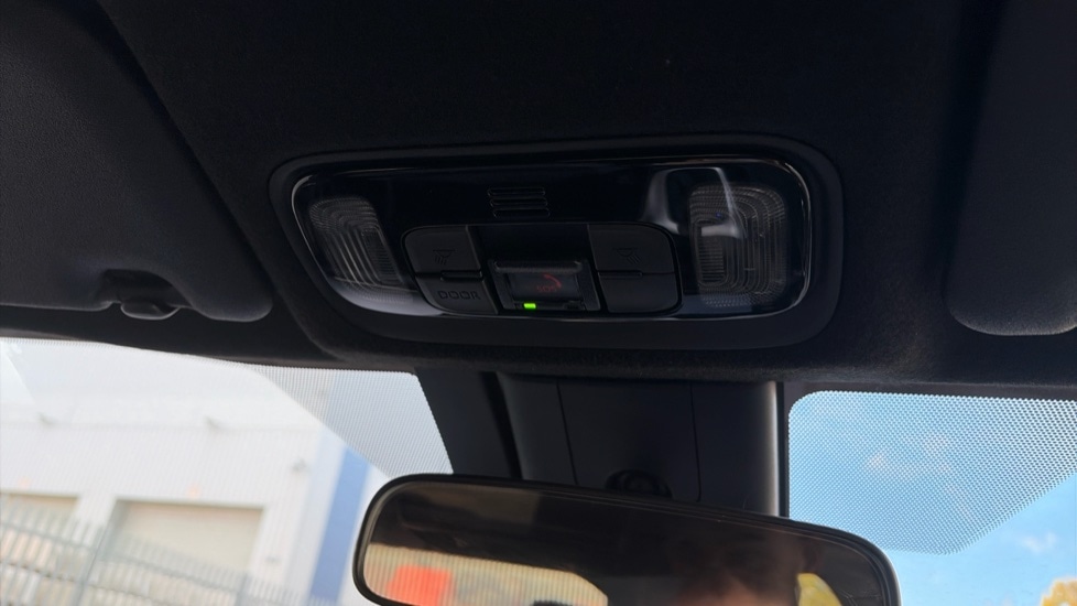 Used Toyota Yaris Cross 2023 for sale - 76869564: Photo 31