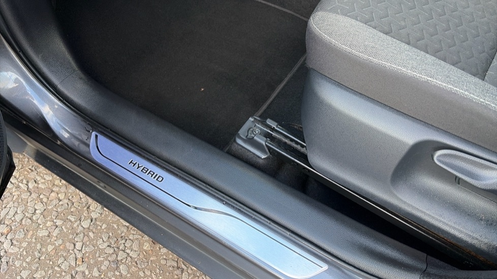 Used Toyota Yaris Cross 2023 for sale - 76869564: Photo 37