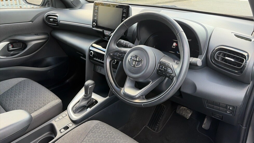 Used Toyota Yaris Cross 2023 for sale - 76869564: Photo 9