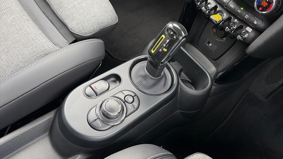 Used MINI Hatch 2022 for sale - 76586811: Photo 10