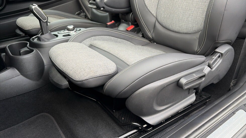 Used MINI Hatch 2022 for sale - 76586811: Photo 38