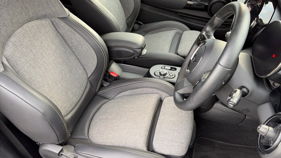 Used MINI Hatch 2022 for sale - 76586811: Photo 41