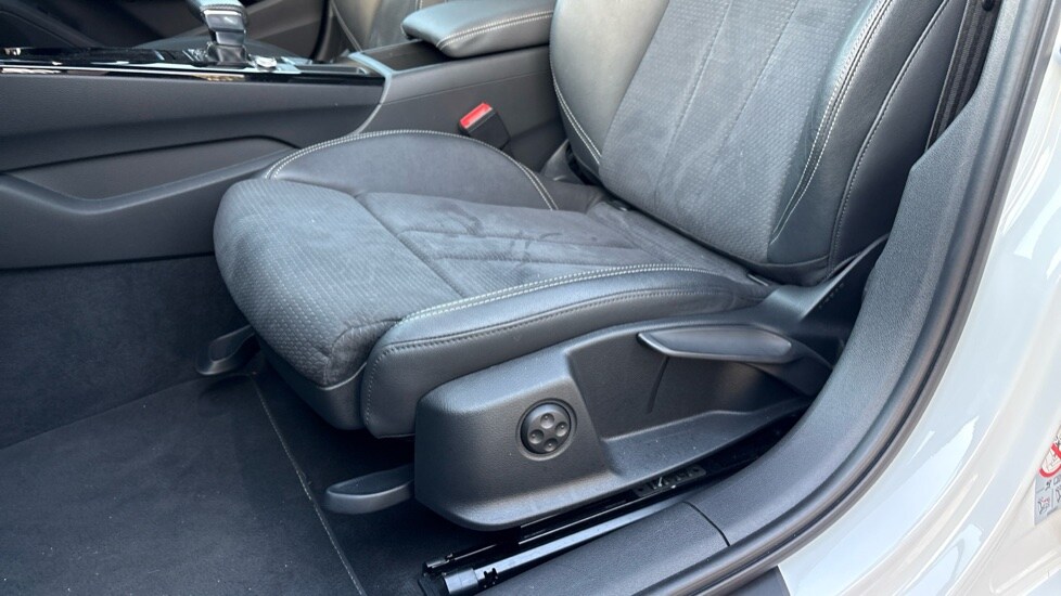Used Audi A4 2022 for sale - 76130698: Photo 32