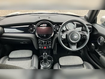 Used MINI Convertible 2023 for sale - 76984078: Photo