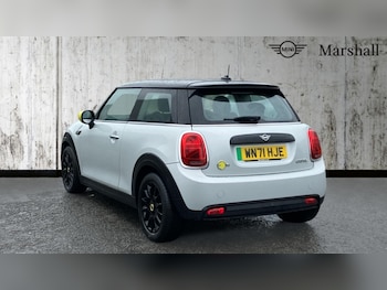 Used MINI Hatch 2021 for sale - 76874722: Photo