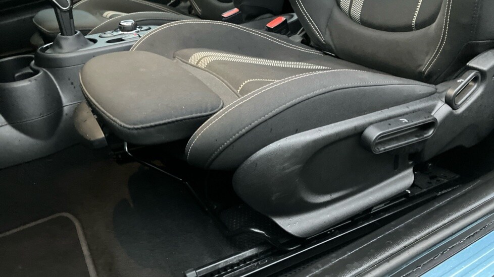 Used MINI Hatch 2021 for sale - 76874722: Photo 37