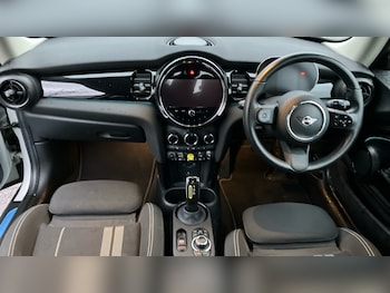 Used MINI Hatch 2021 for sale - 76874722: Photo