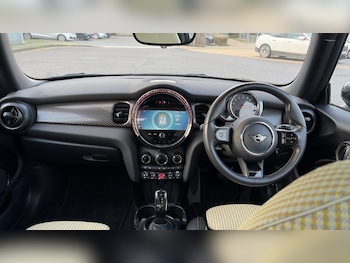 Used MINI Hatch 2022 for sale - 76984139: Photo