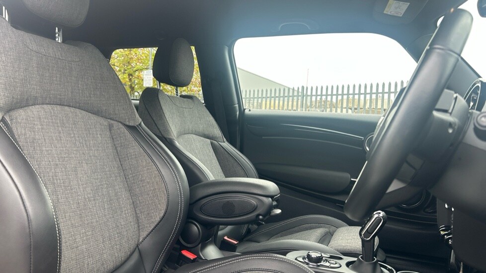 Used MINI Hatch 2022 for sale - 76244575: Photo 11