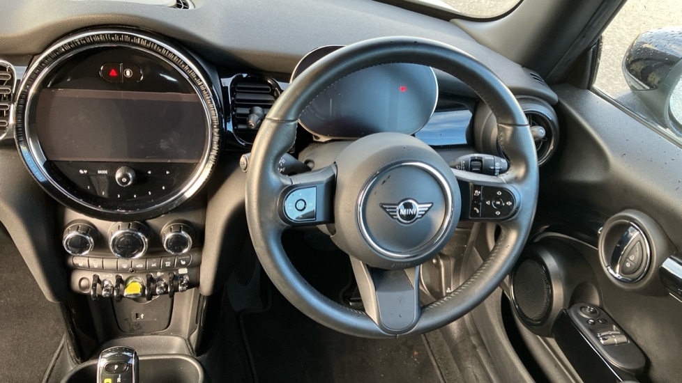 Used MINI Hatch 2022 for sale - 76872178: Photo 5