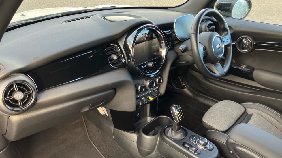 Used MINI Hatch 2022 for sale - 76872178: Photo 7